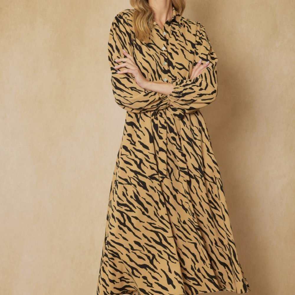 NWT Entro Camel And Black Zebra Print Button Up Maxi Dress With Pockets
